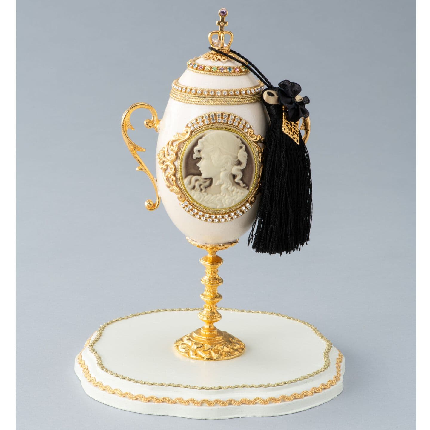 小田切美枝子 作